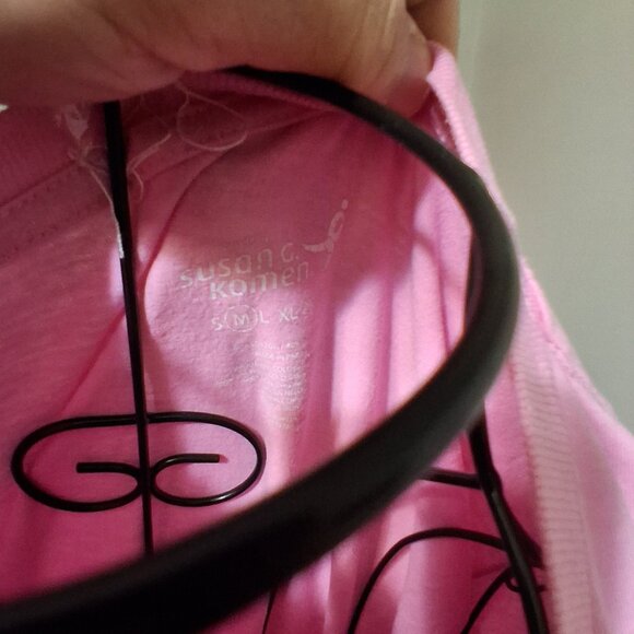 PINK WOMANS TEE  final price no more discounts - Picture 3 of 3